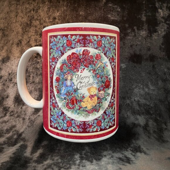 Betty Whiteaker Collectible Holiday Mug set - Picture 5 of 8